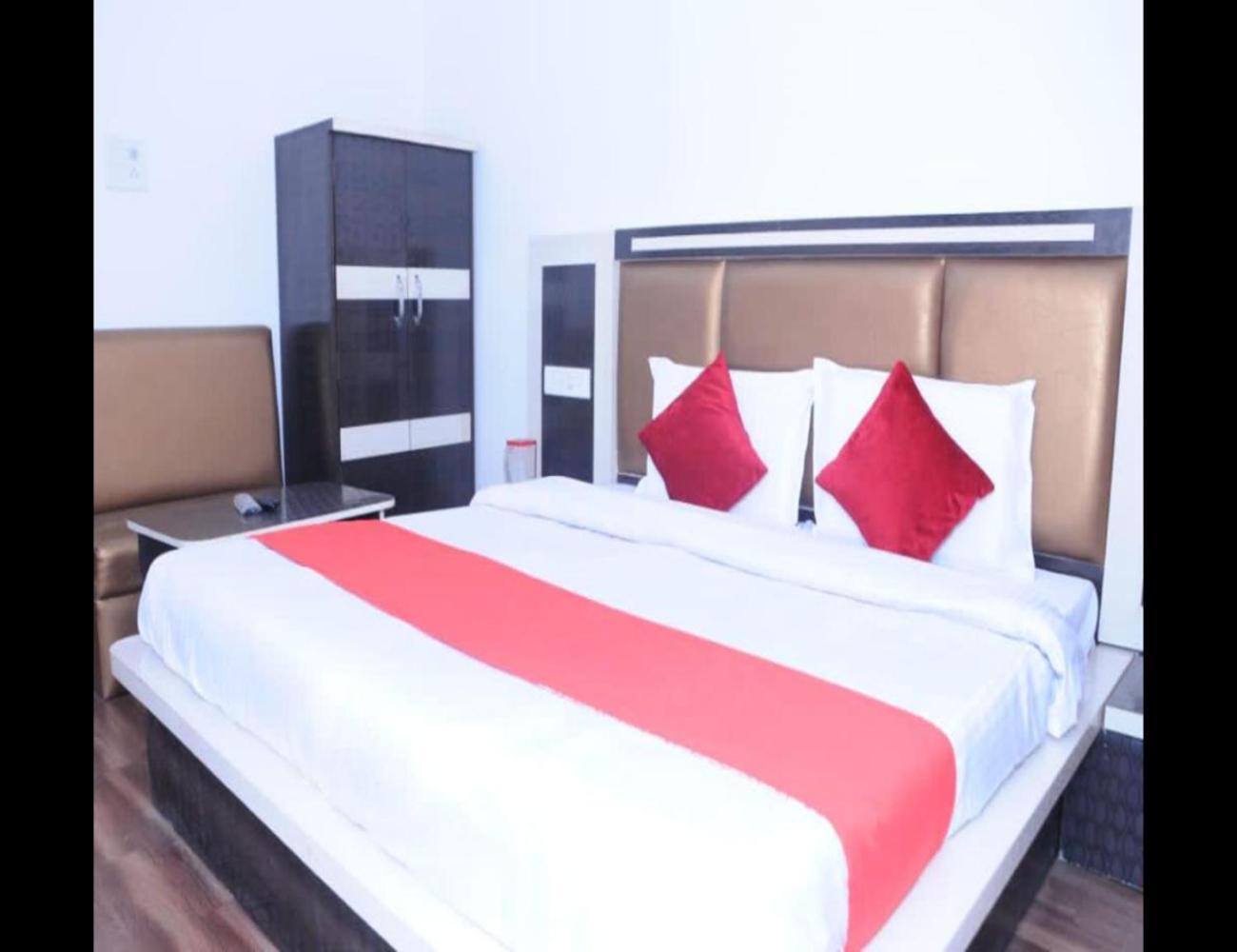 Hotel Lords Paradise Katra  Esterno foto