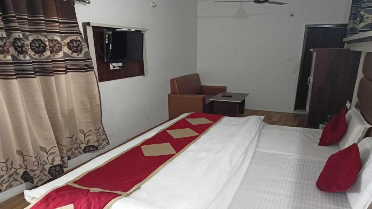 Hotel Lords Paradise Katra  Esterno foto